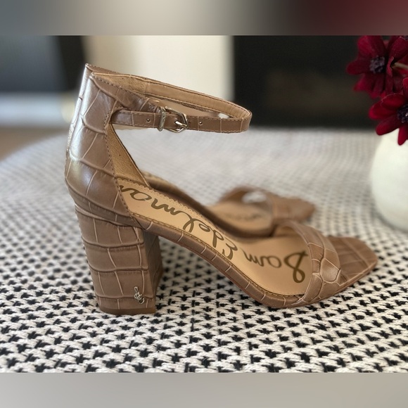 Unavailable - Picture 5 of 12